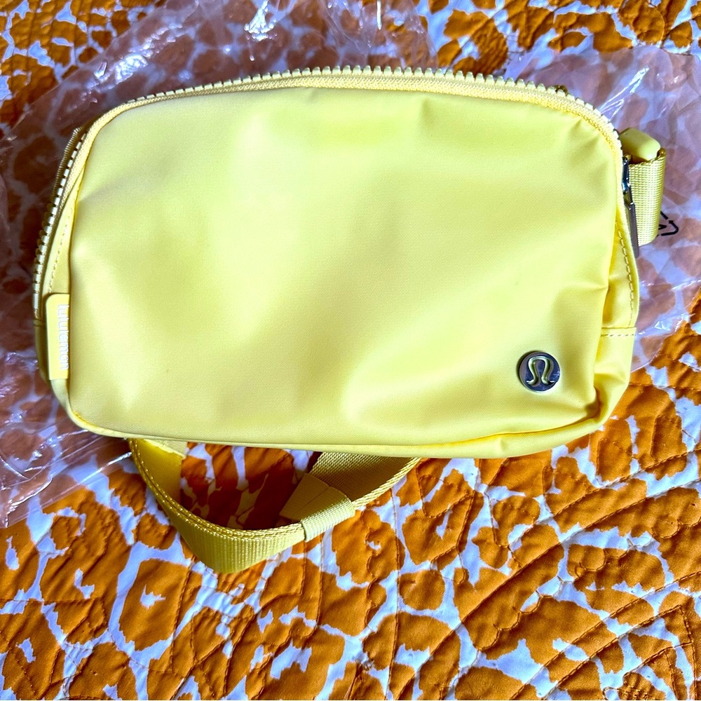 Lululemon Everywhere Bag Sunray Yellow 💛